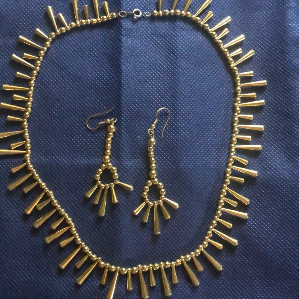 Gold tone set